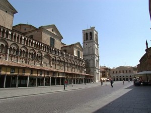 STASERA LA GRANDE ATLETICA LOCALE “SBARCA” IN PIENO CENTRO STORICO A FERRARA