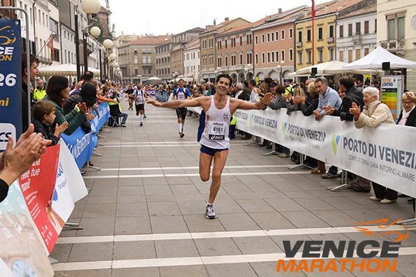 Una ‘Venicemarathon’ che parla anche Salcus