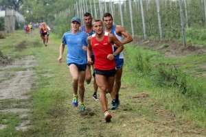 il grupo di testa sul finale del primo dei 2 giri (Small)